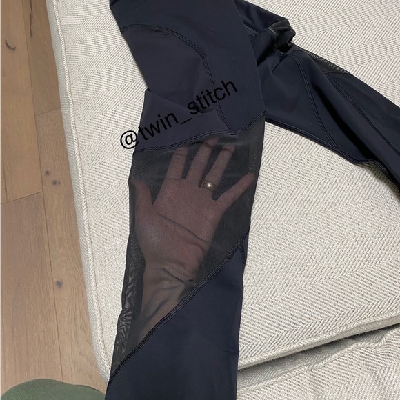 Lululemon Rush Hour 21” Crop - Picture 2 of 12